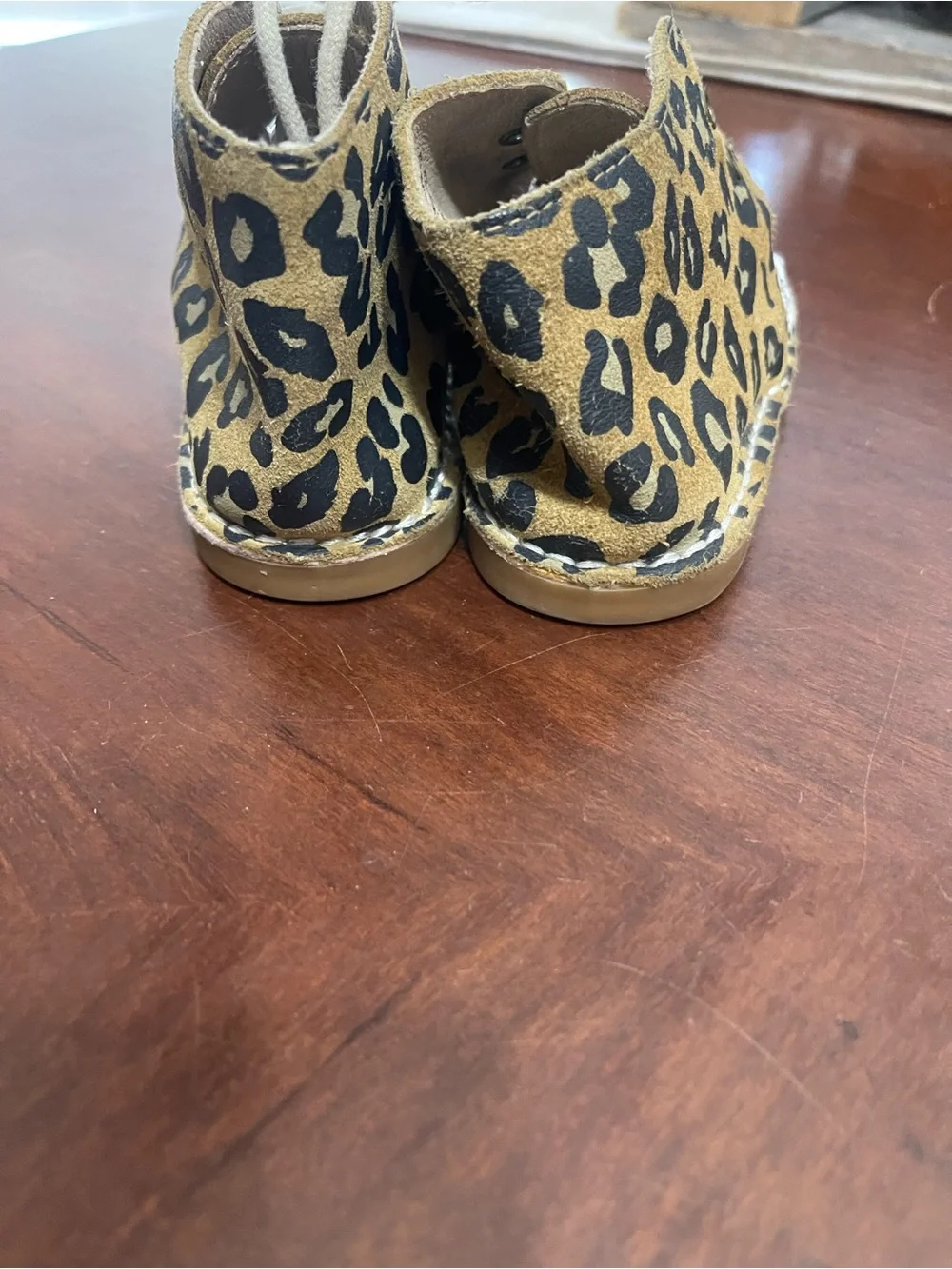 Monkey Feet questions leave
